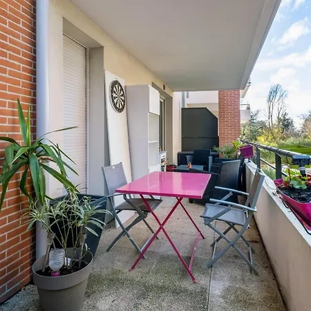 Daire Nice Flat With Swimming-pool And Terrace On Left Side - Welkeys
